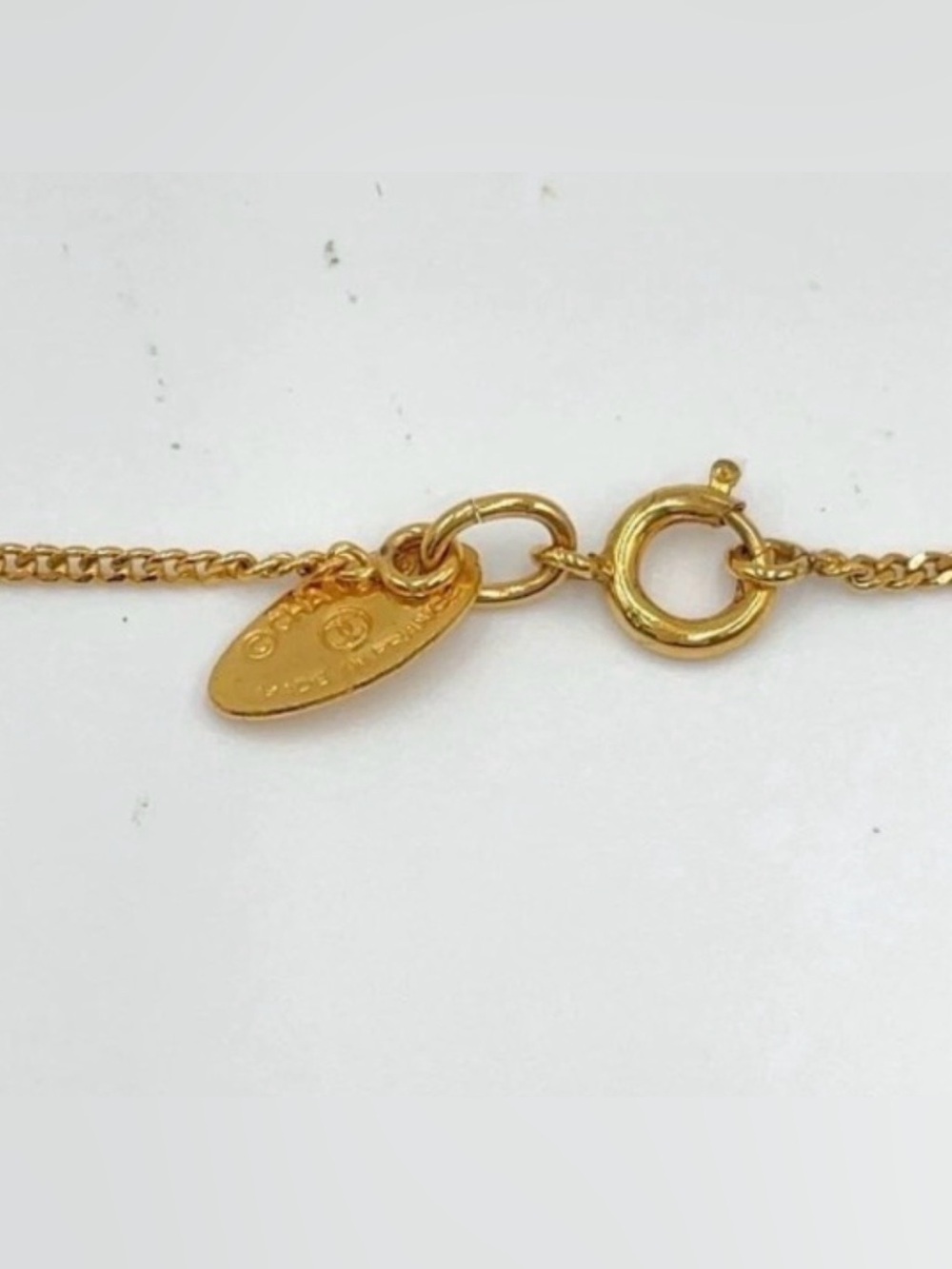 Chanel X Textured 24k gold Plated CC Logo Necklace W/Chanel Box -EUC - Picture 10 of 10